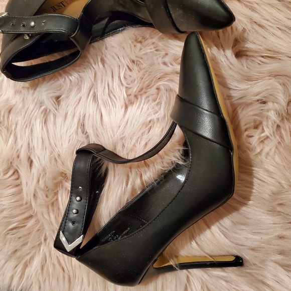 New black leather pointed heels - Picture 2 of 4